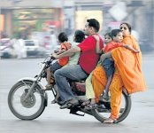 family_on_motorcycle_india.jpg