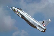 li5-EE-Lightning-F.3-RAF-St.-Mawgan-4th-August-1973-960x639.jpg