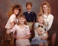 Weird-Odd-Family-Photos-Awkward-Woody.jpg