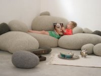 poufs-for-modern-rooms-galets-thumb-630xauto-58320.jpg
