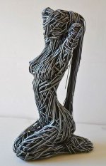 7465d1f8d3db3d3dc3d16820dfc59e9b--wire-sculptures-art-pics.jpg
