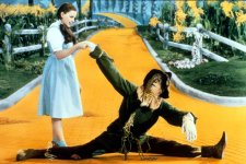 Stills-the-wizard-of-oz-19566506-1720-1149.jpg