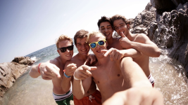 group-of-guys-taking-selfie_rcxwxgege_thumbnail-full01.png