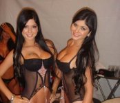 mariana-and-camila-davalos-sexy-twins-13jan26-3.jpg