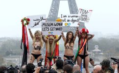 femen-guro-nude-protest-in-paris-and-istanbul-019.jpg