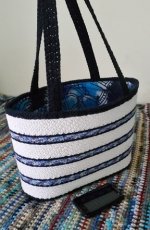 striped_tote_2.jpg