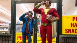 https___blogs-images.forbes.com_scottmendelson_files_2018_07_Shazam-movie-official-costume-image.jpg