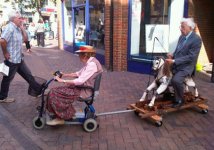 elderly-couples-that-prove-theres-no-age-limit-for-true-love-41.jpg