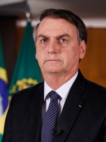 Jair_Bolsonaro_2019_Portrait_(3x4_cropped).jpg