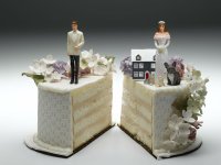 Divorce-cake-split-house-1000.jpg