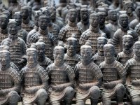 10166079-The-Terracotta-Army-in-Xian-China--Stock-Photo-terracotta-warrior-chinese.jpg