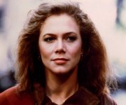 2016-05-17-1463521365-4917090-kathleenturner3.jpg