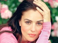 monica-bellucci-hot-wallpapers-7.jpg