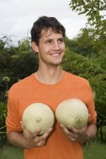 man-holding-melons_itf209080.jpg