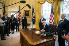 25TRUMP-presser-01-master768.jpg