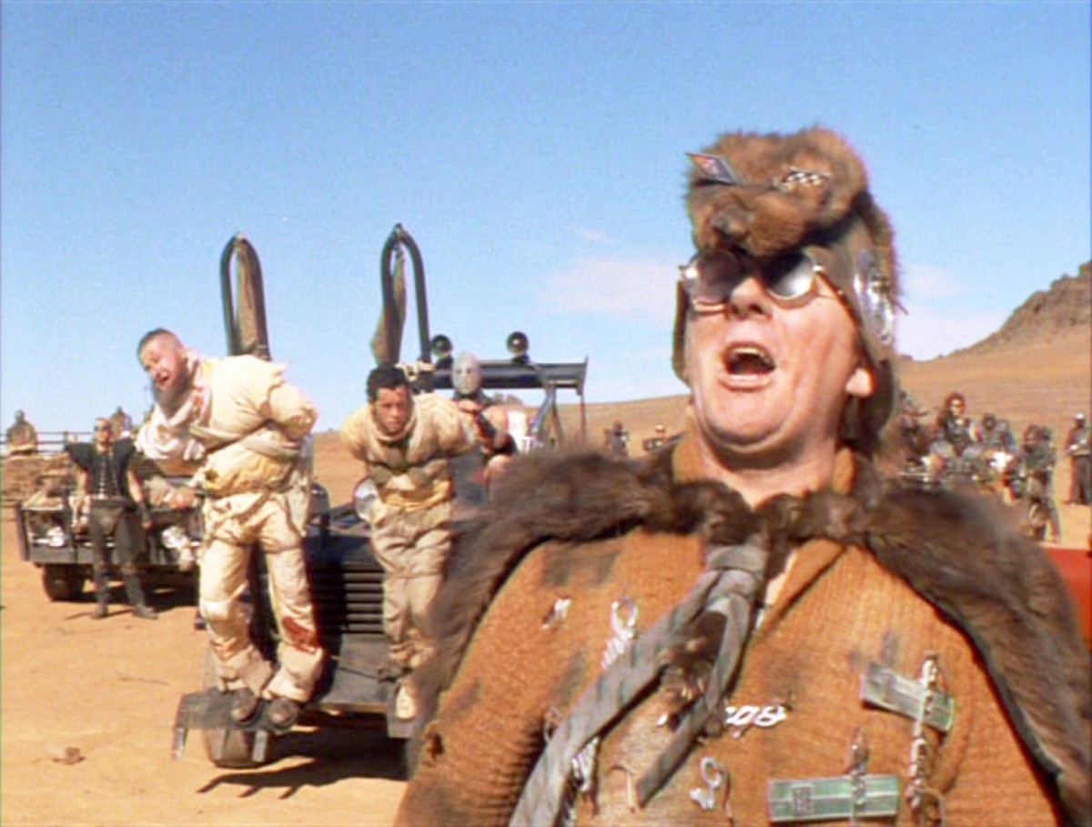 mad-max-2-road-warrior-img3.jpg