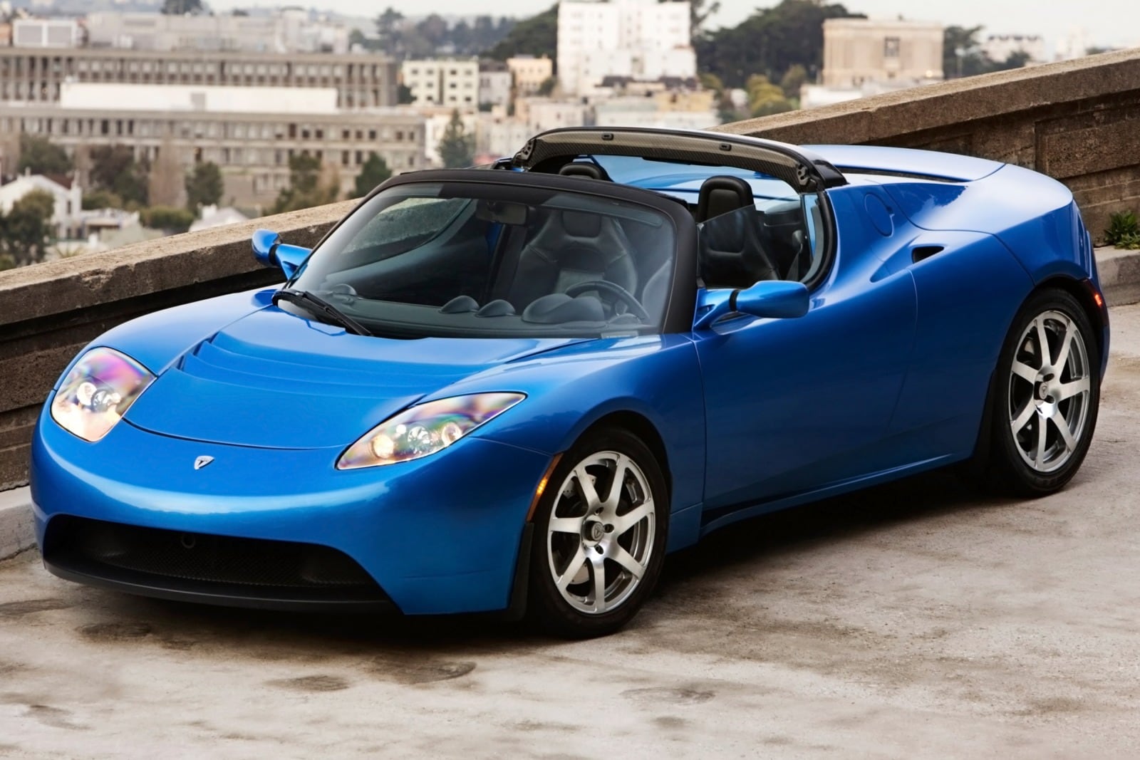 2008_tesla_roadster_convertible_base_fq_oem_4_1600.jpg