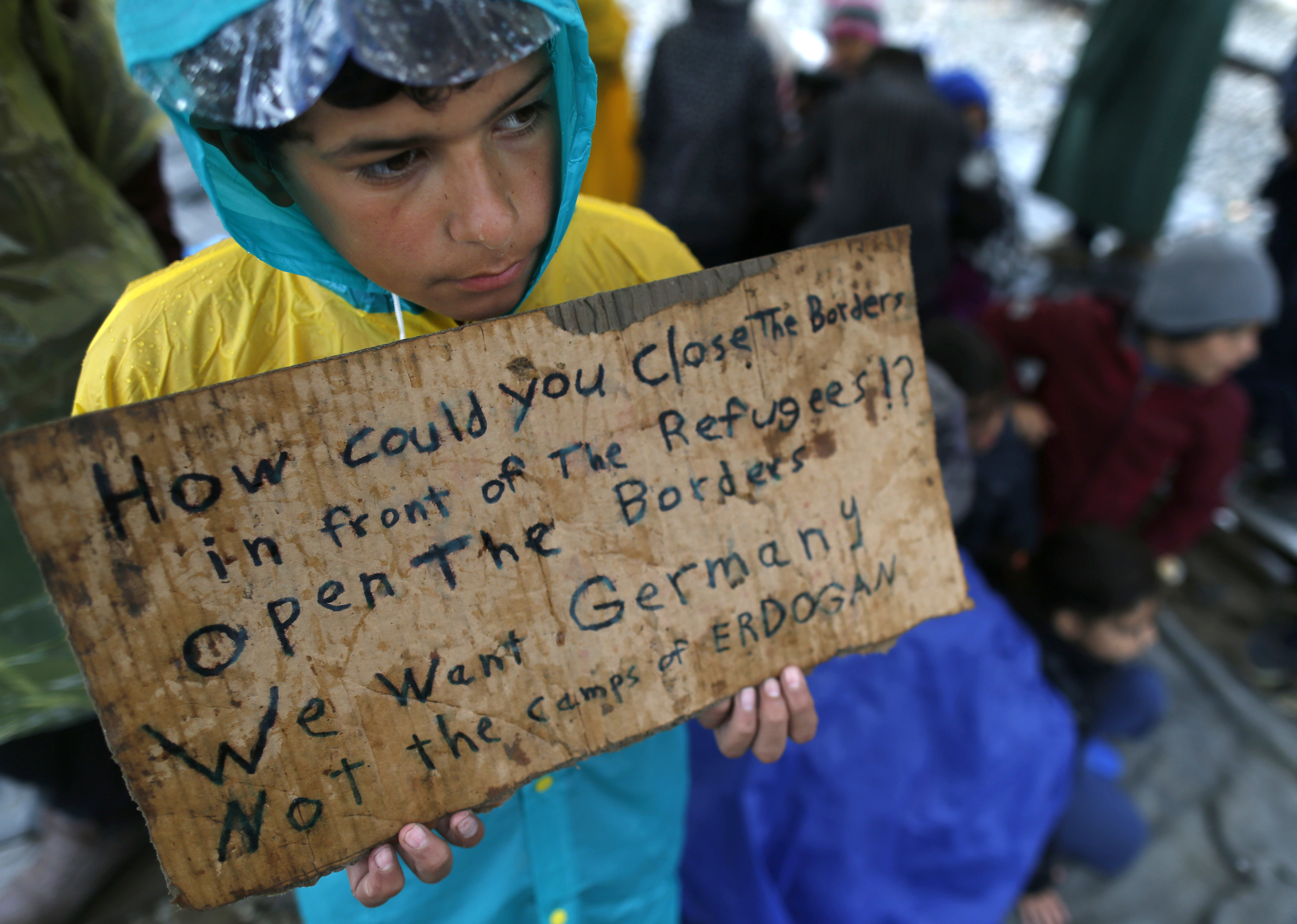 APTOPIX-Greece-Migran_sham.jpg