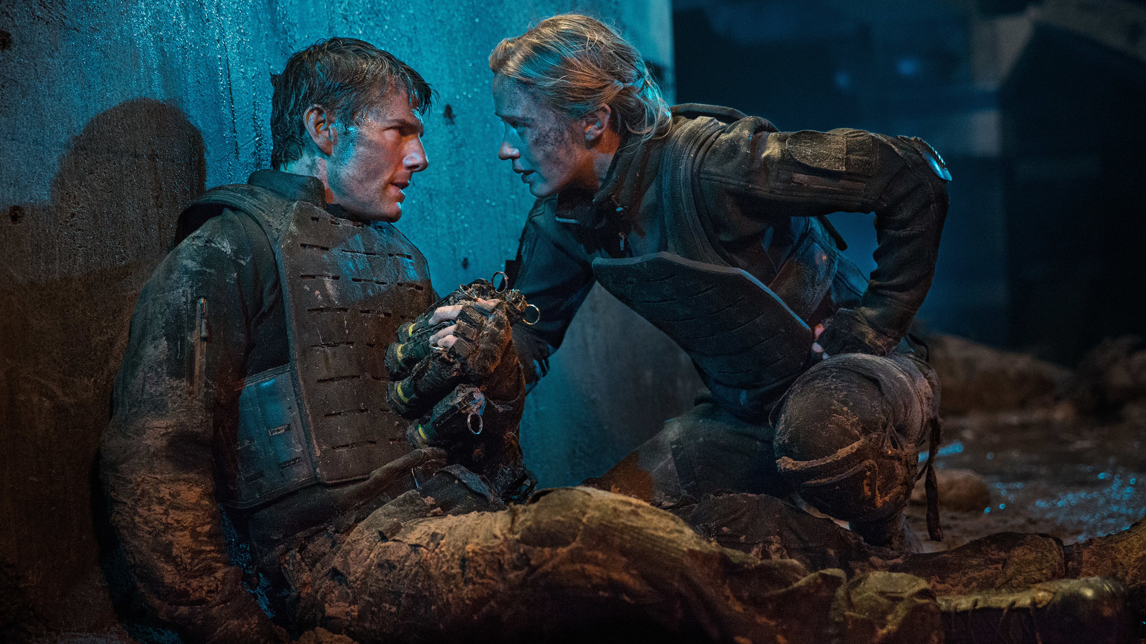 Tom_Cruise_Emily_Blunt_Warriors_Edge_of_Tomorrow_533691_3840x2160.jpg