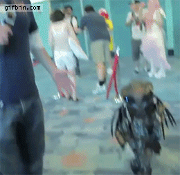 1401389934_cute_kid_in_predator_costume.gif