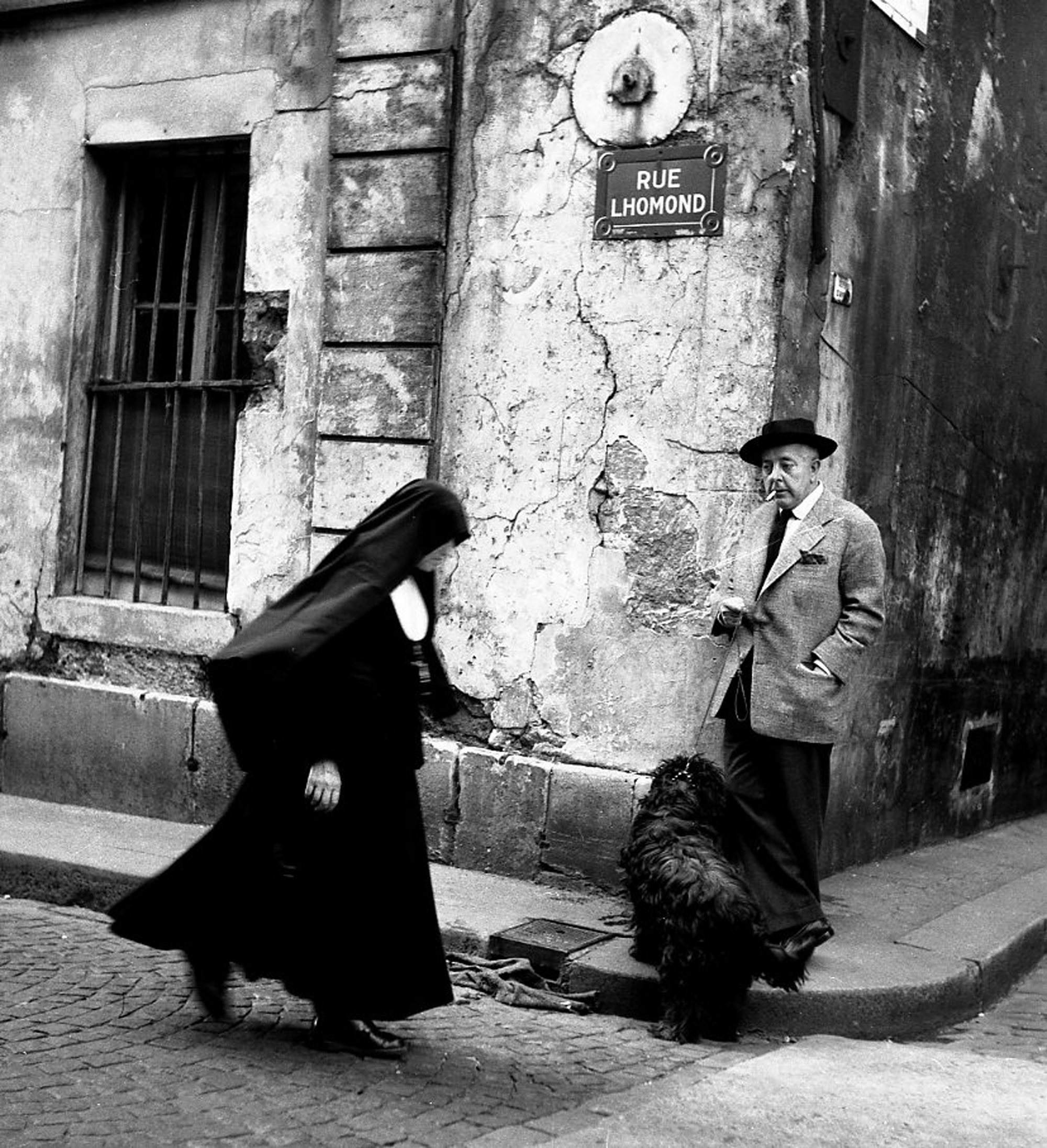 Jacques_Prevert_Rue_Lhomond_Paris_1955.jpg