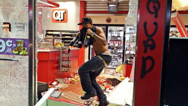 looting-ferguson.jpg