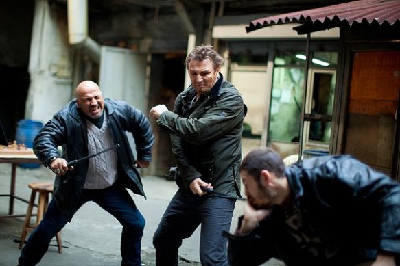 taken-2-liam-neeson-beating-up-thugs.jpg