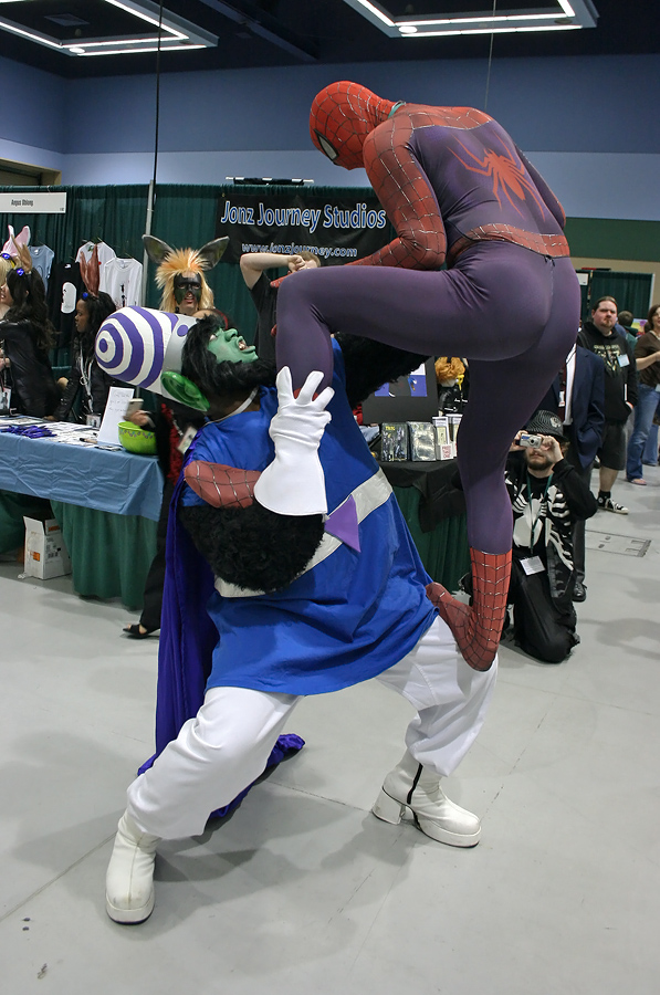 ECCC___Mojo_JoJo_vs_Spiderman_by_oOBrieOo.jpg