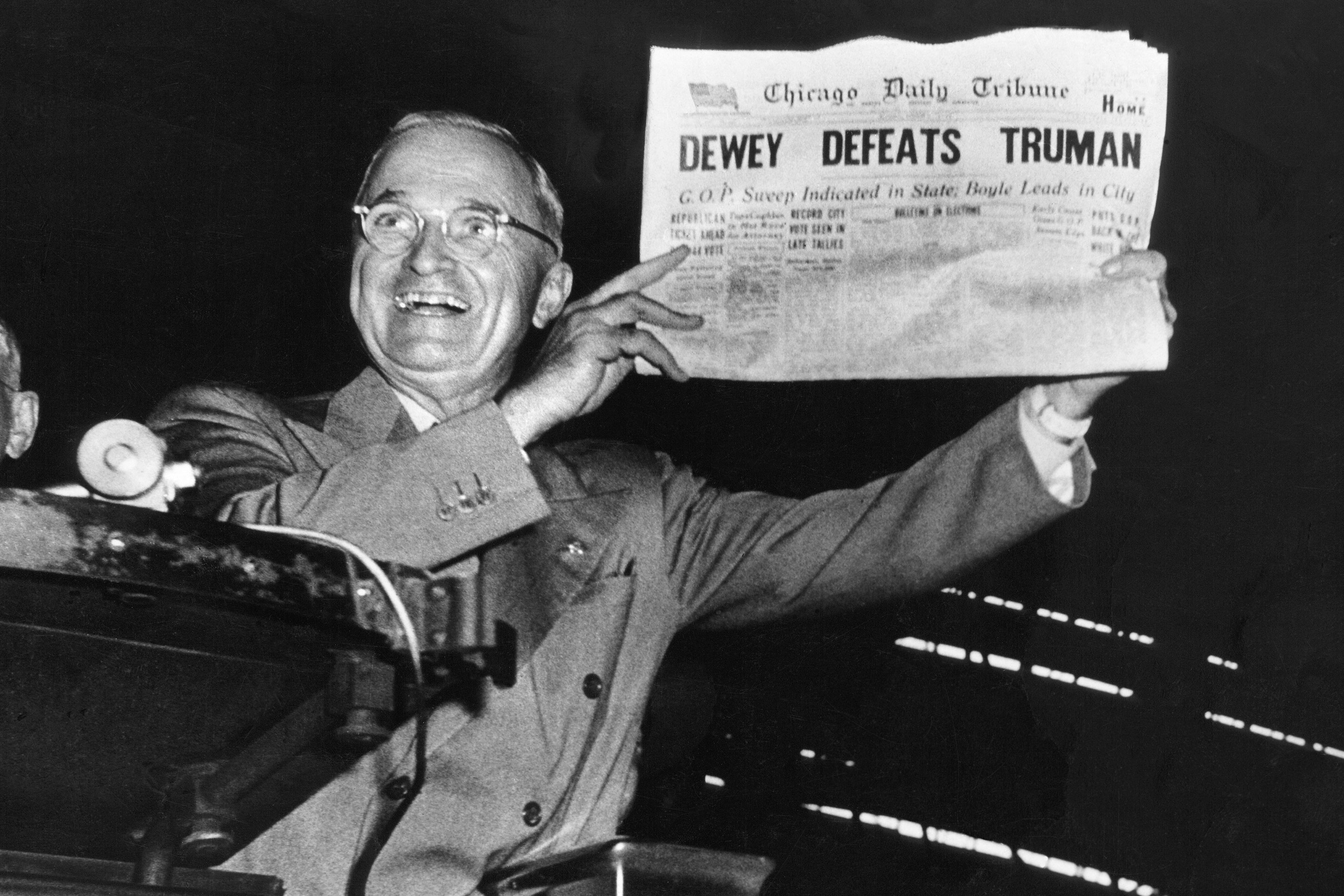 11.04.20.Dewey-beats-Truman.GettyImages-50691683.jpg