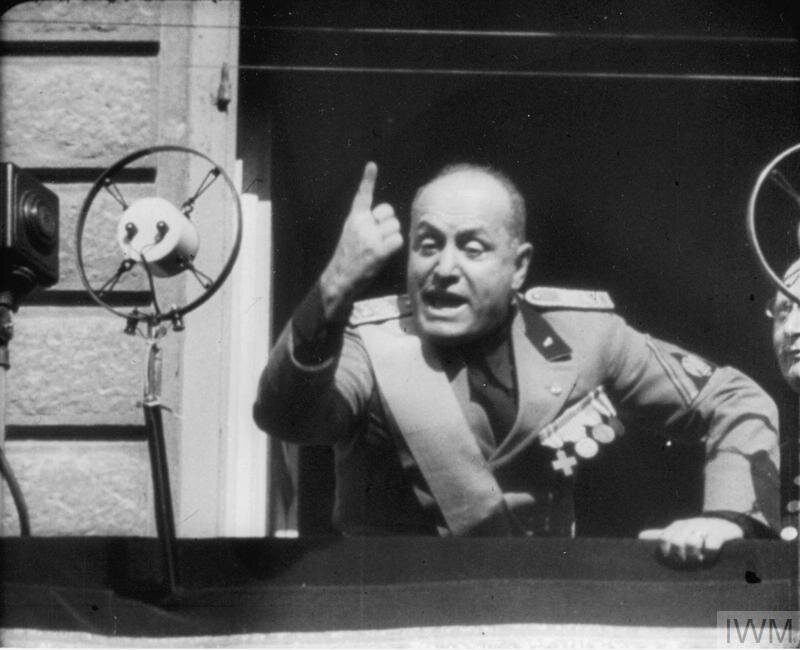 mussolini+speech.jpg