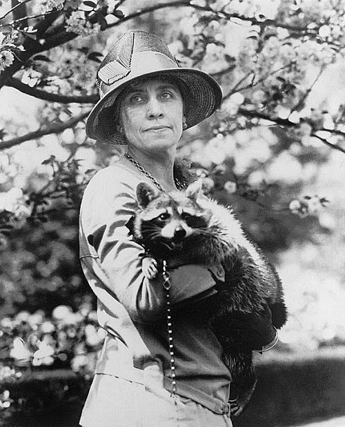 500px-Grace_Coolidge_and_Rebecca.jpg